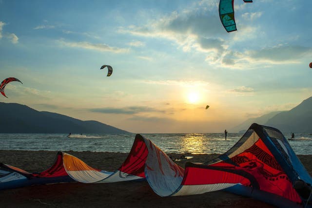 The research team adapted kitesurfing kites to gather data to produce their research into the efficacy of kites as a platform for power generation