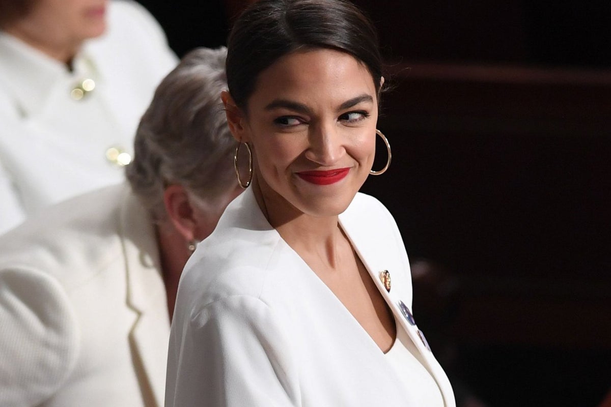 Alexandria Ocasio-Cortez hits back at Fox News 'communist' criticism ...