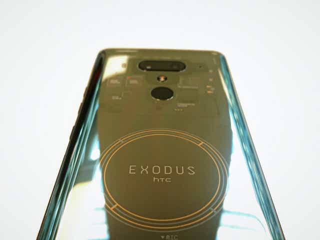 The HTC Exodus 1 hopes to bring blockchain technology, bitcoin and cryptocurrency to the masses