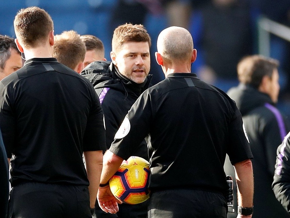 Mauricio Pochettino rages in the face of Mike Dean