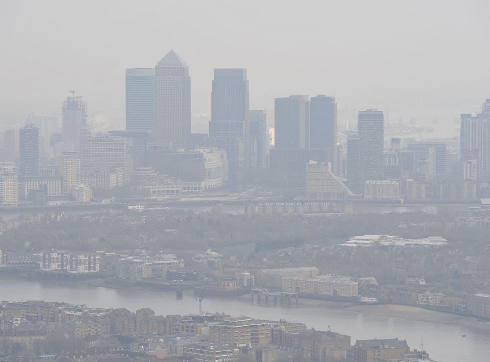 Thick smog over London