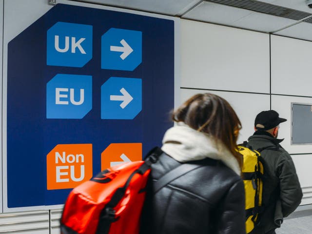 UK travellers to the EU could spend up to five hours in passport queues in event of no-deal Brexit