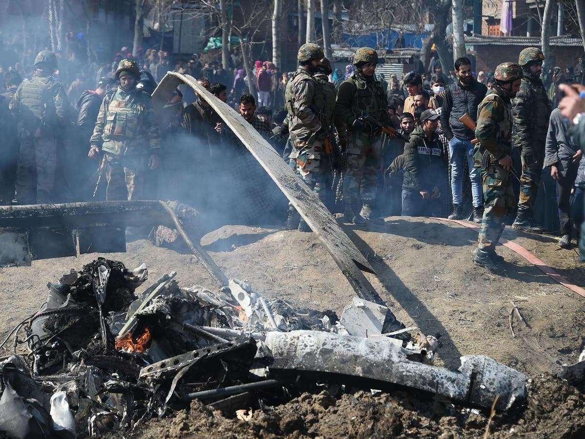 India says it shot down Pakistani plane in clash on Kashmir border ...