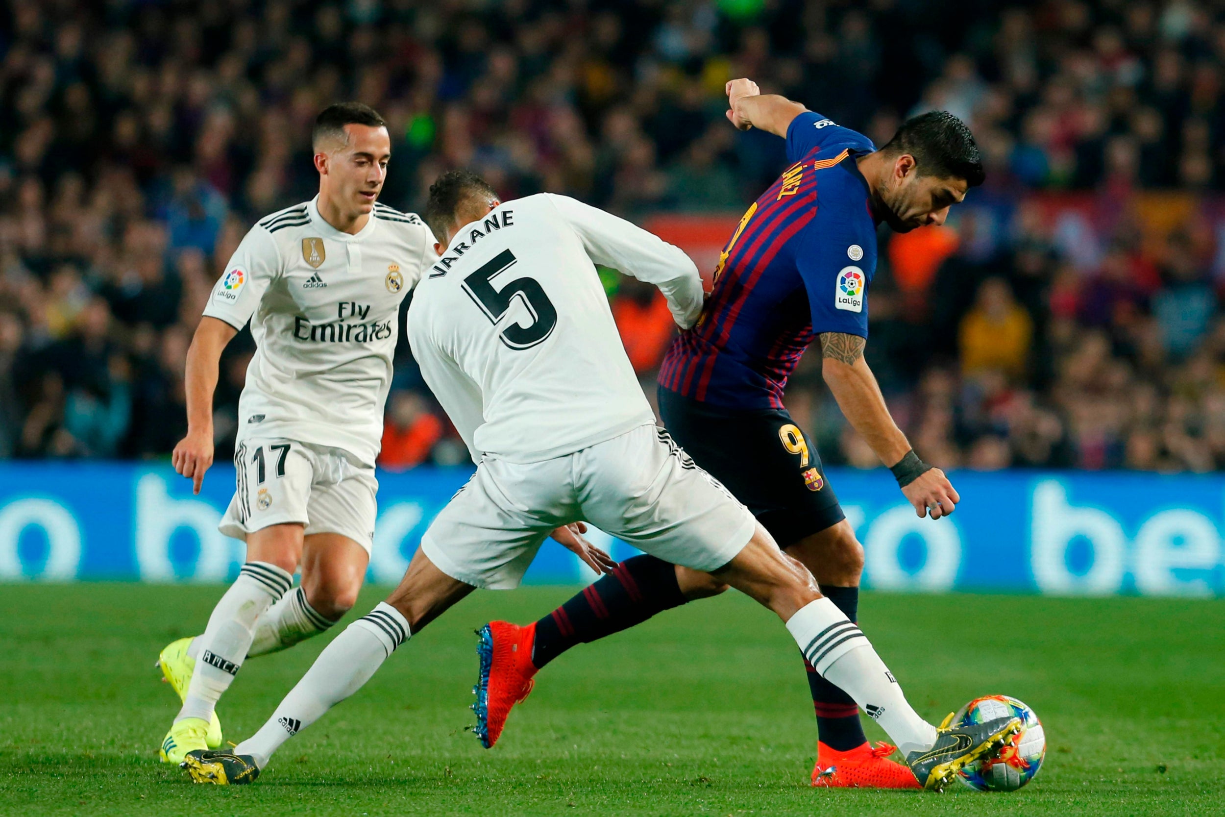 Luis Suarez in action at the Bernabeu