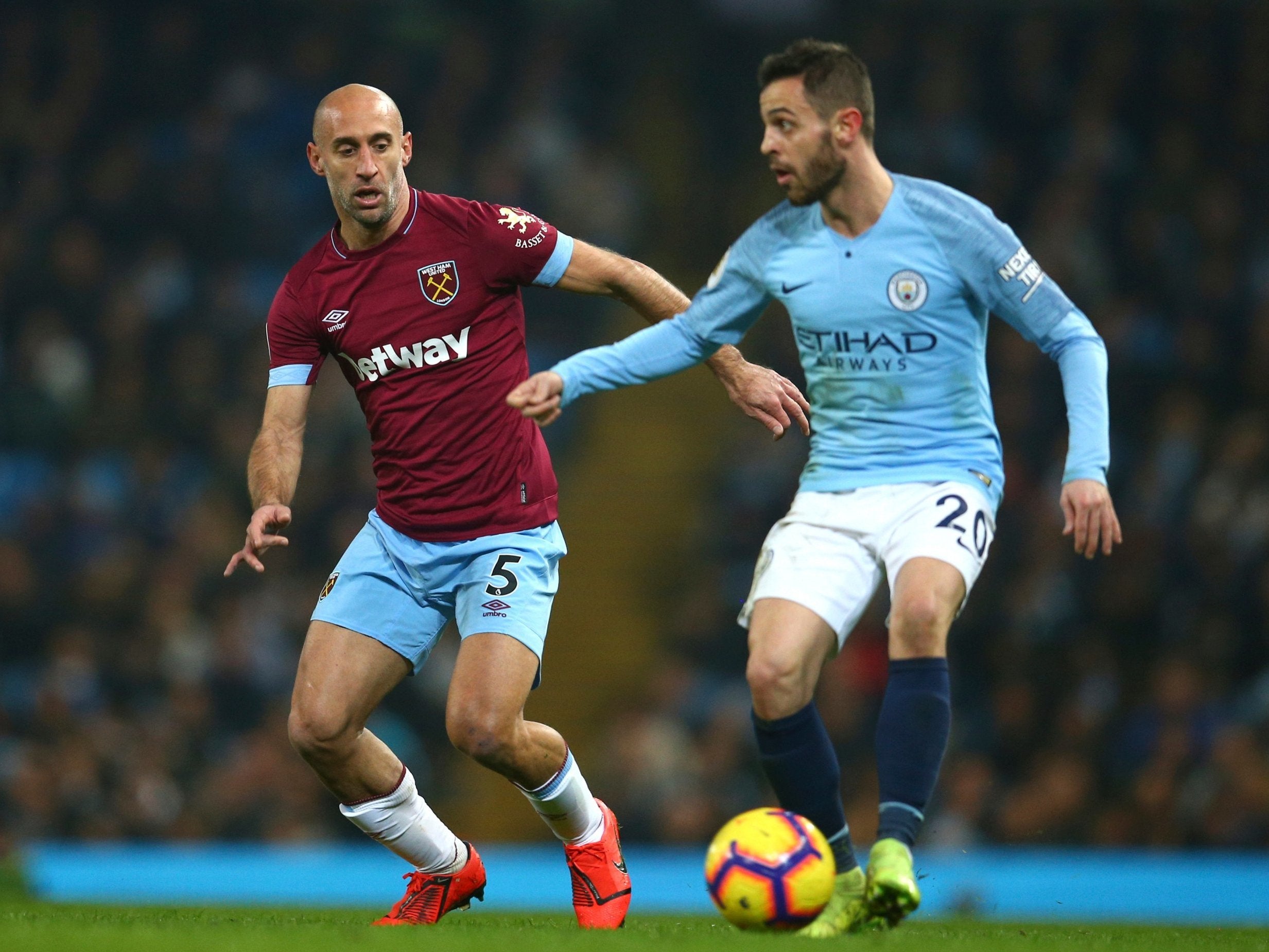 Pablo Zabaleta tracks Bernardo Silva