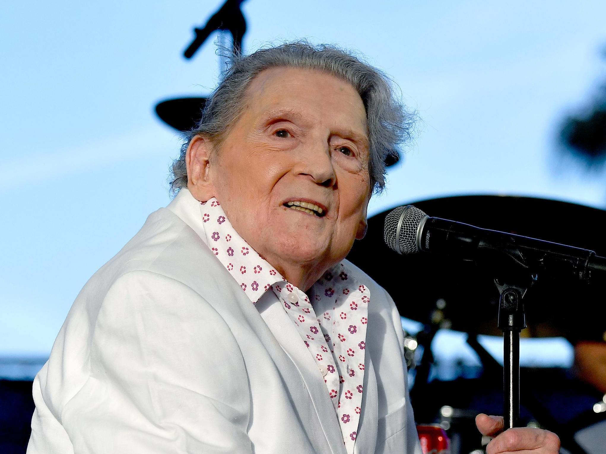 Jerry Lee Lewis: Great Balls of Fire singer in hospital ...