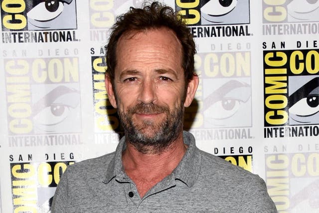 Luke Perry attends the 'Riverdale' Press Line during Comic-Con International 2018 at Hilton Bayfront on 21 July, 2018 in San Diego, California.