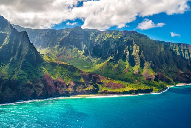 Southwest Airlines is to launch flights to Hawaii