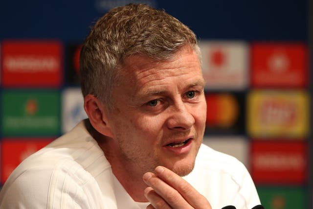 Ole Gunnar Solskjaer believes he is free to stay at Manchester United as his Molde contract has expired