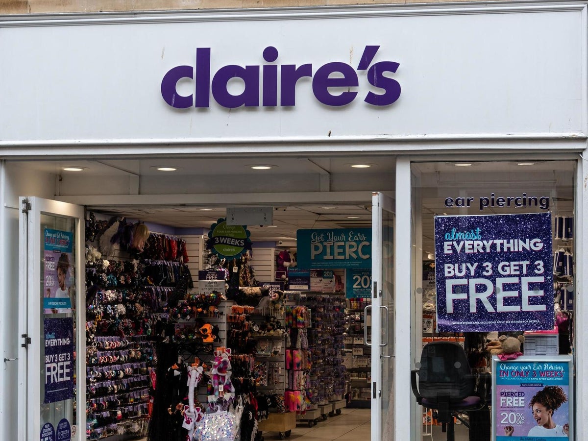 Asbestos found in Claire's products, FDA announces