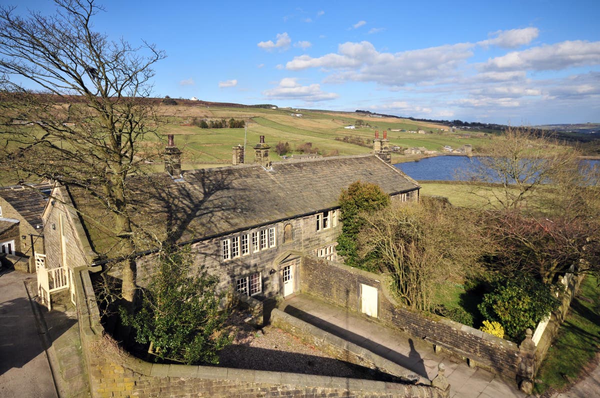 House that ‘inspired’ Wuthering Heights on sale for more than £1m The