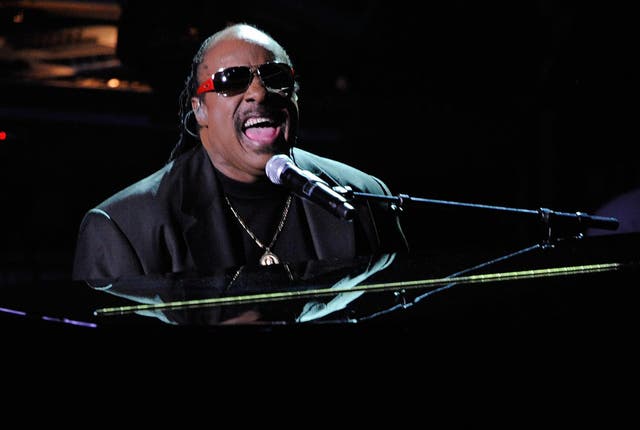 Stevie Wonder performs at the public memorial service for Michael Jackson in 2009