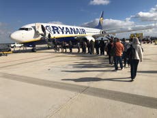 Ryanair passengers cheer as drunk woman removed from flight