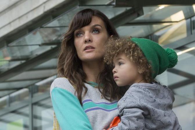 A still from the TV series SMILF