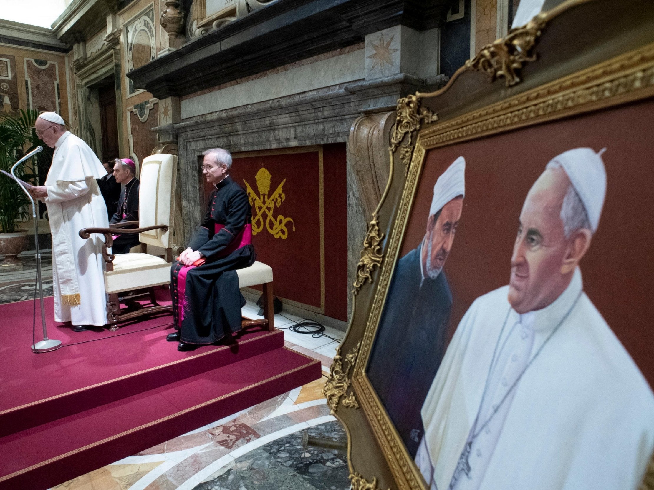 Pope Francis addresses European cycling federations
