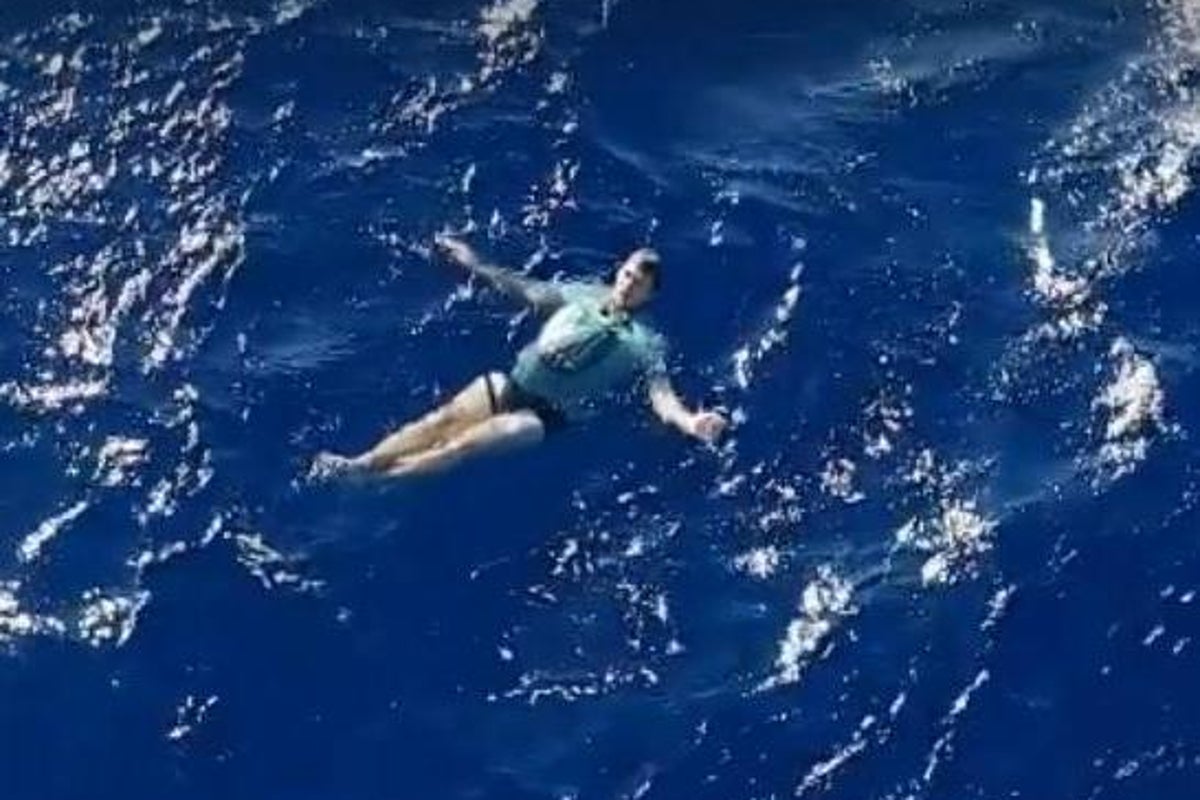 Man adrift in Pacific Ocean survives for hours by inflating his jeans
