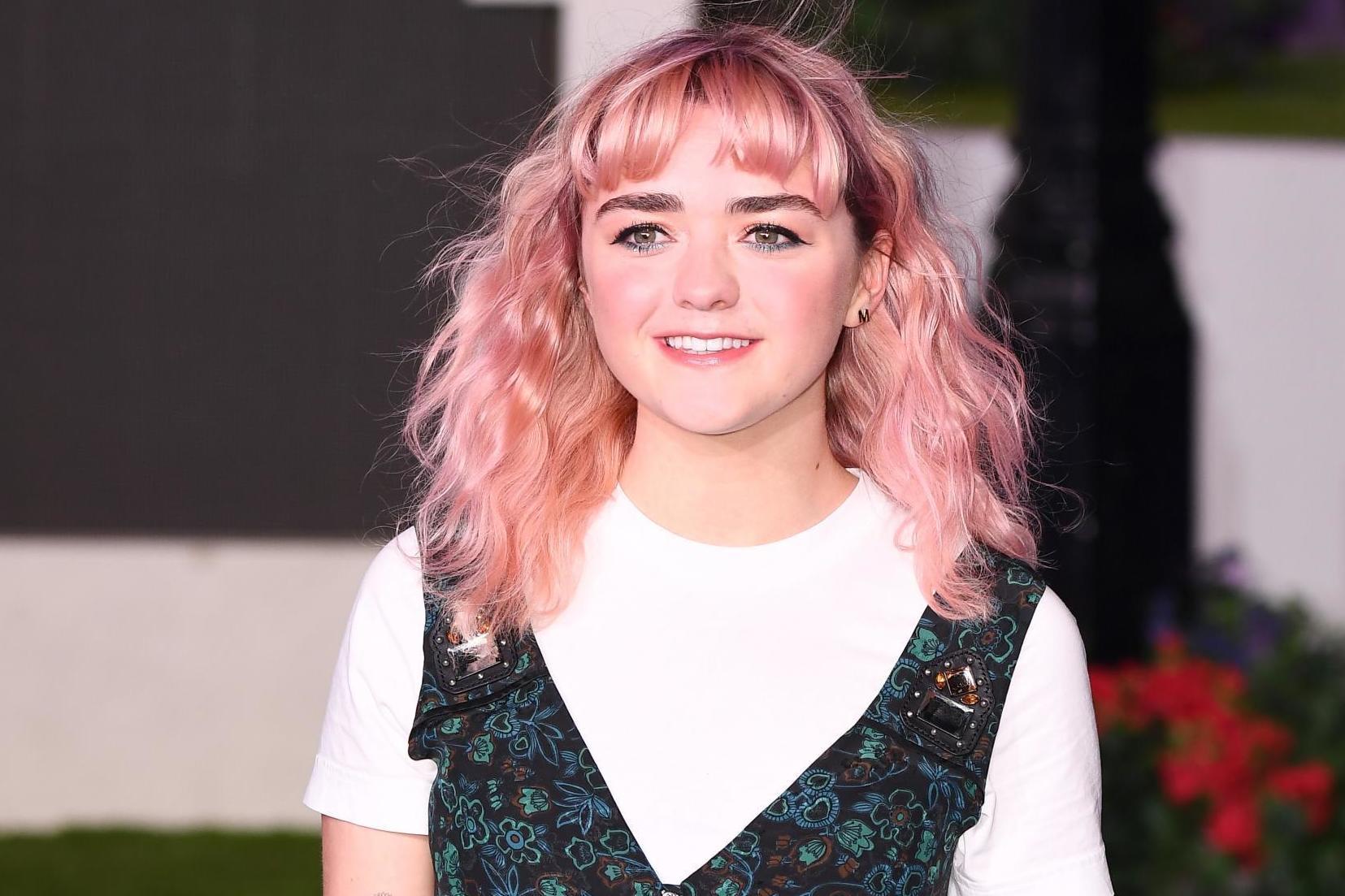 Game Of Thrones Star Maisie Williams Reveals Secrets About Cast