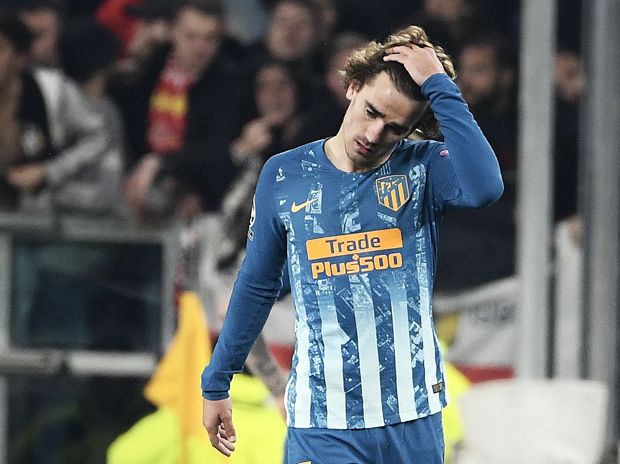 Antoine Griezmann transfer: Forward tells Atletico Madrid he will leave this summer as Barcelona wait in wings