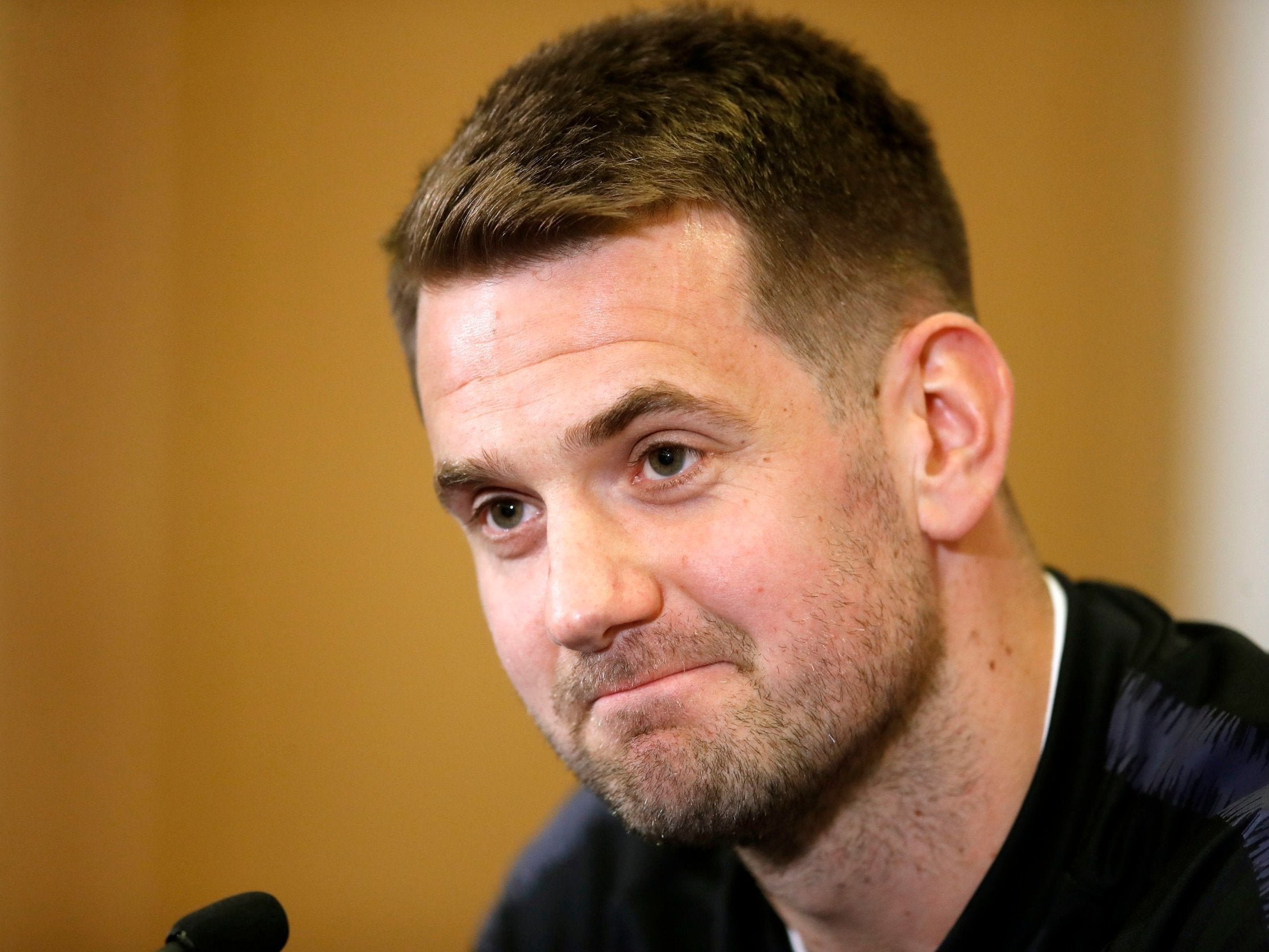 Tom Heaton wants to oust Jordan Pickford as England's No 1 goalkeeper