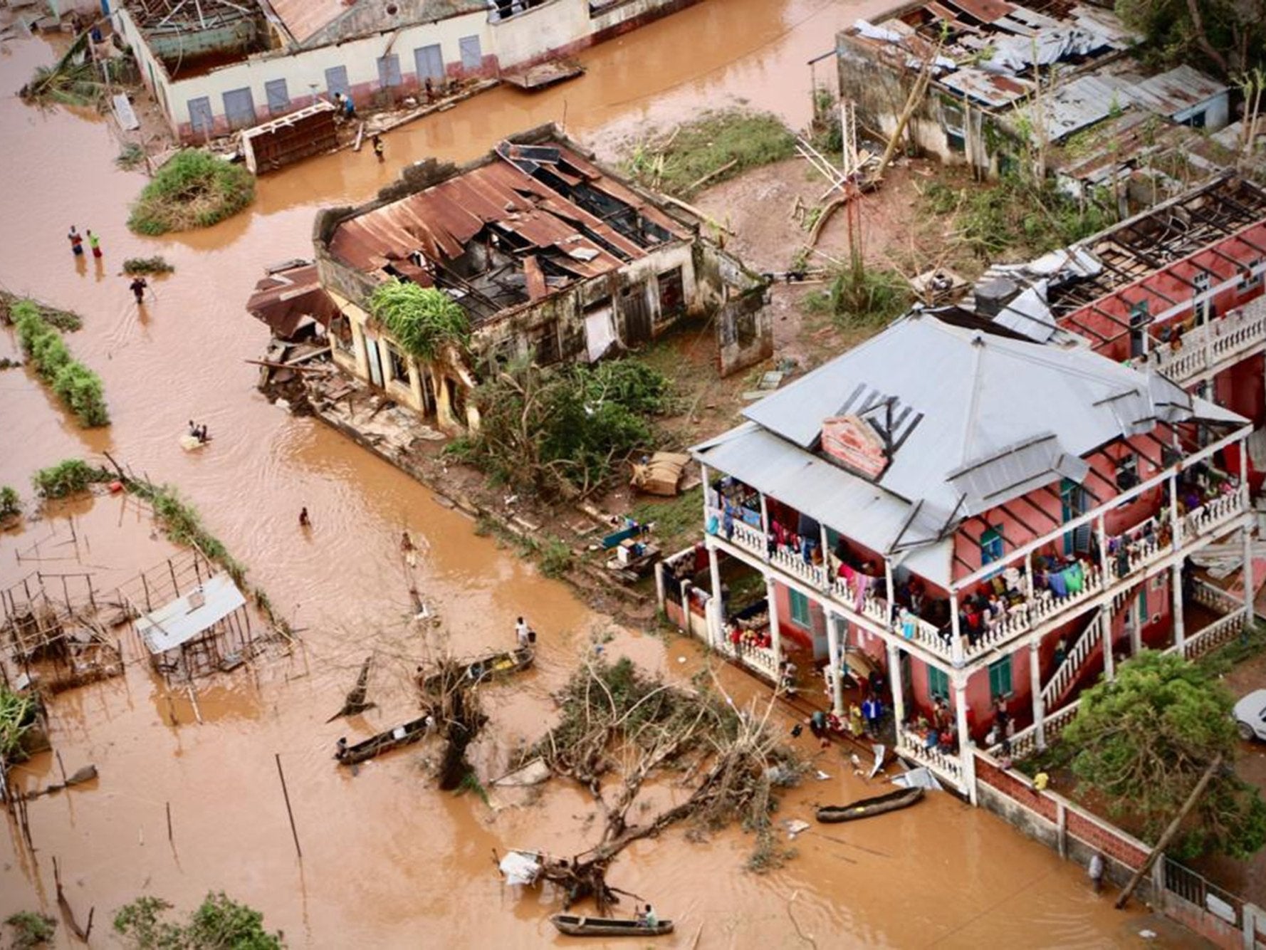 Cyclone Idai: &apos;Death all over&apos; as floods wipe out &apos;evidence houses were ever here&apos;