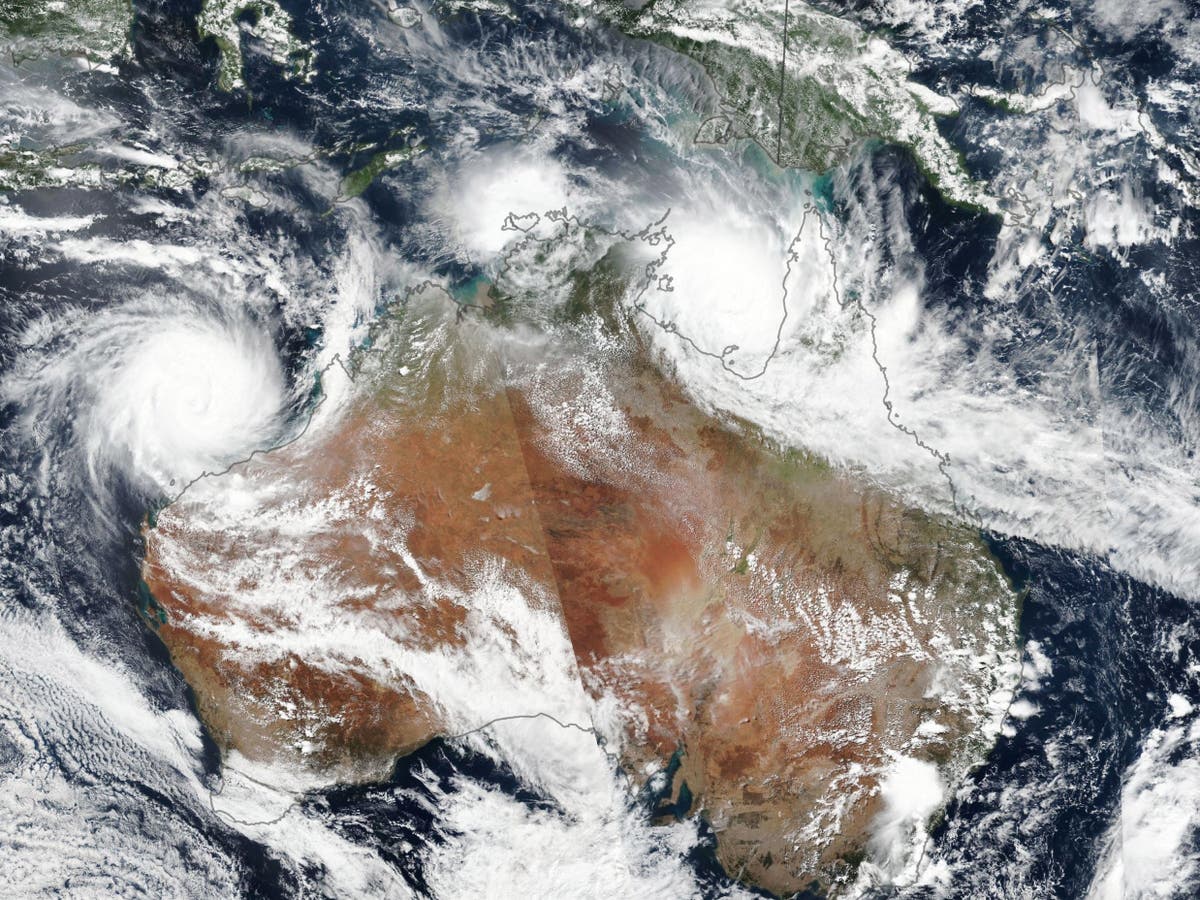 Cyclone Veronica: Australia braces for 'very dangerous' second storm