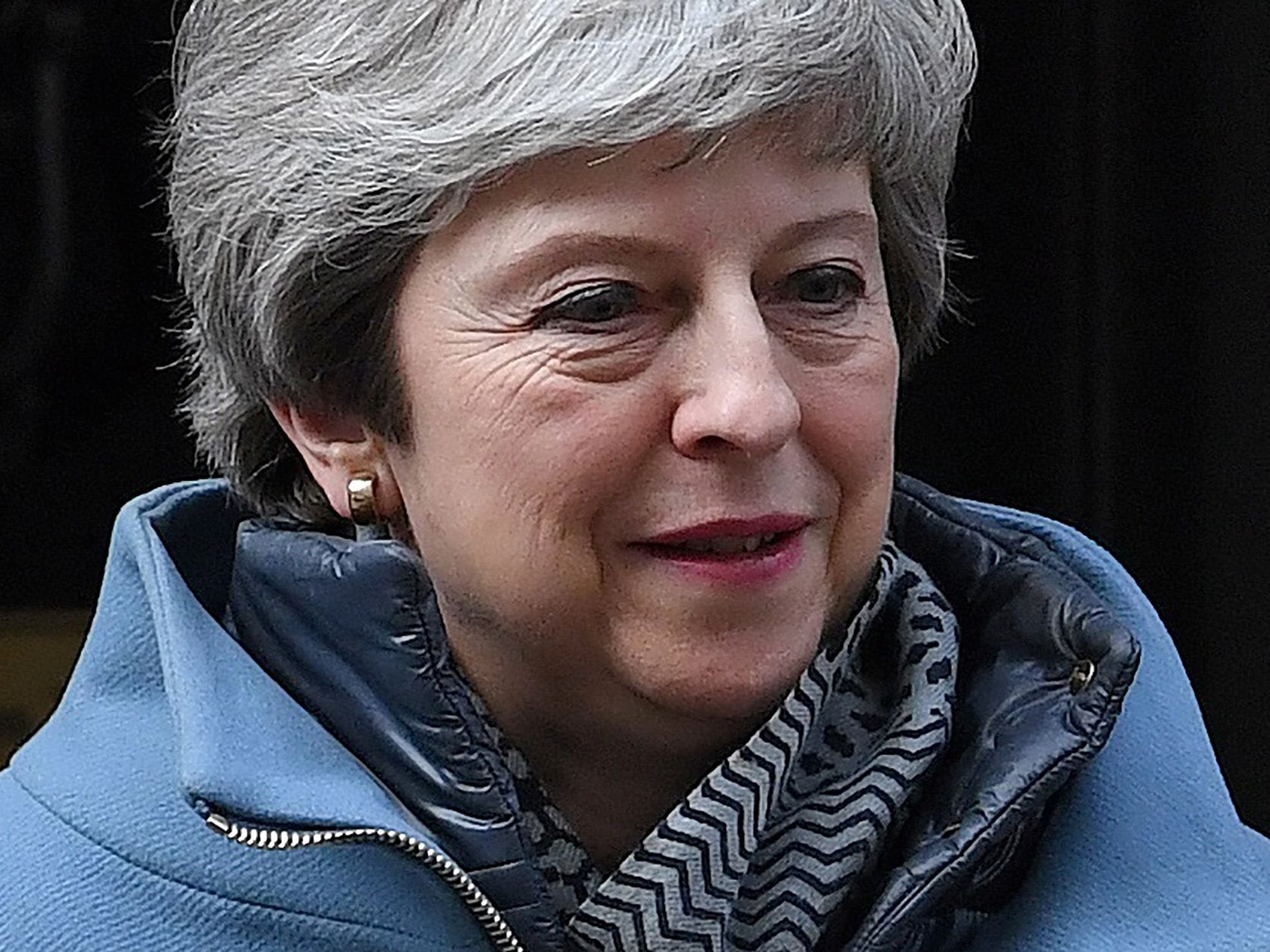 Theresa May to face Conservative MPs demanding she resigns just hours before Commons stages historic Brexit votes