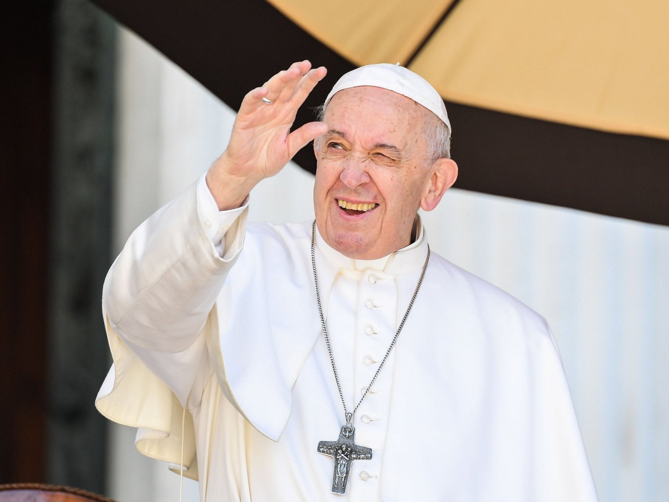 Pope Francis Explains Why He Wouldn T Let People Kiss His