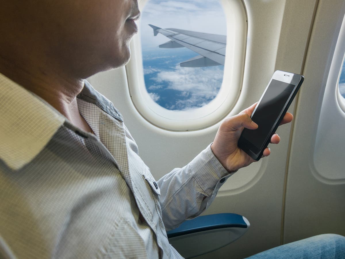 Travel Question How safe is it to use a mobile phone on a flight