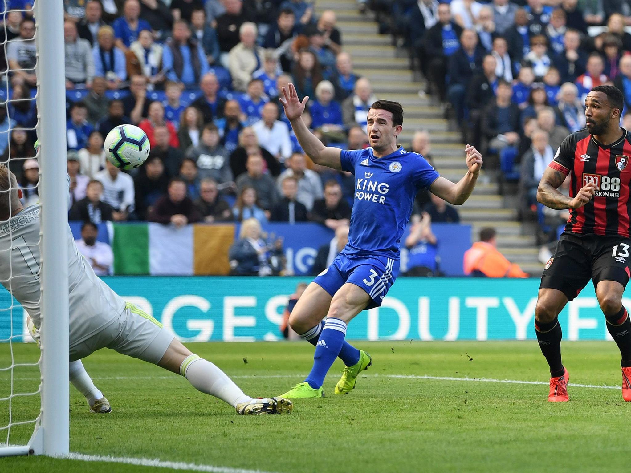 Kasper Schmeichel denies Callum Wilson with a fantastic save