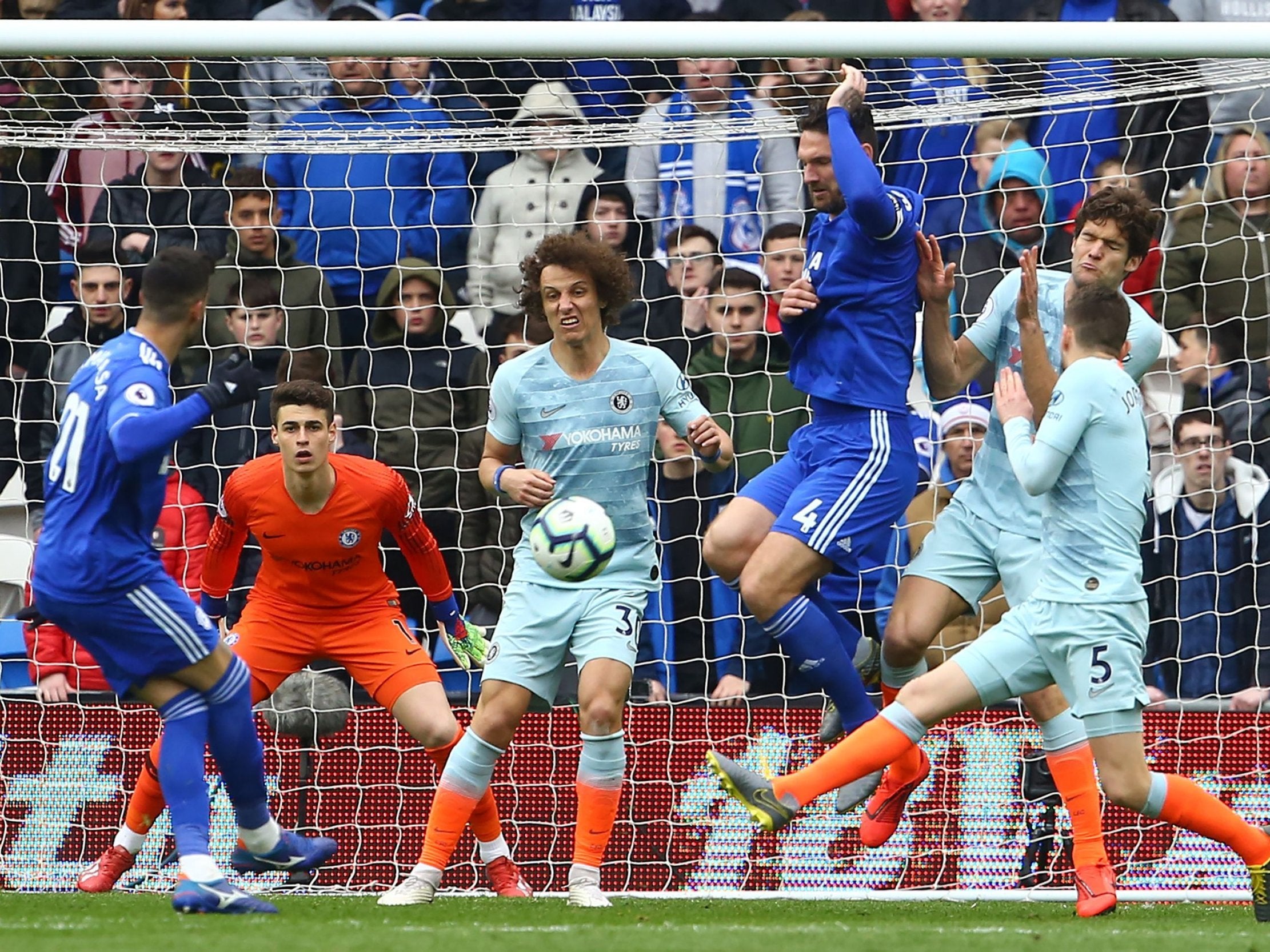 Camarasa scores shortly after the restart vs Chelsea