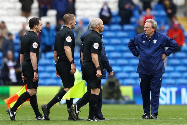 Neil Warnock confronts the officials