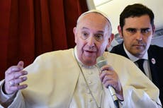 Pope condemns politicians who 'build walls' in apparent dig at Trump