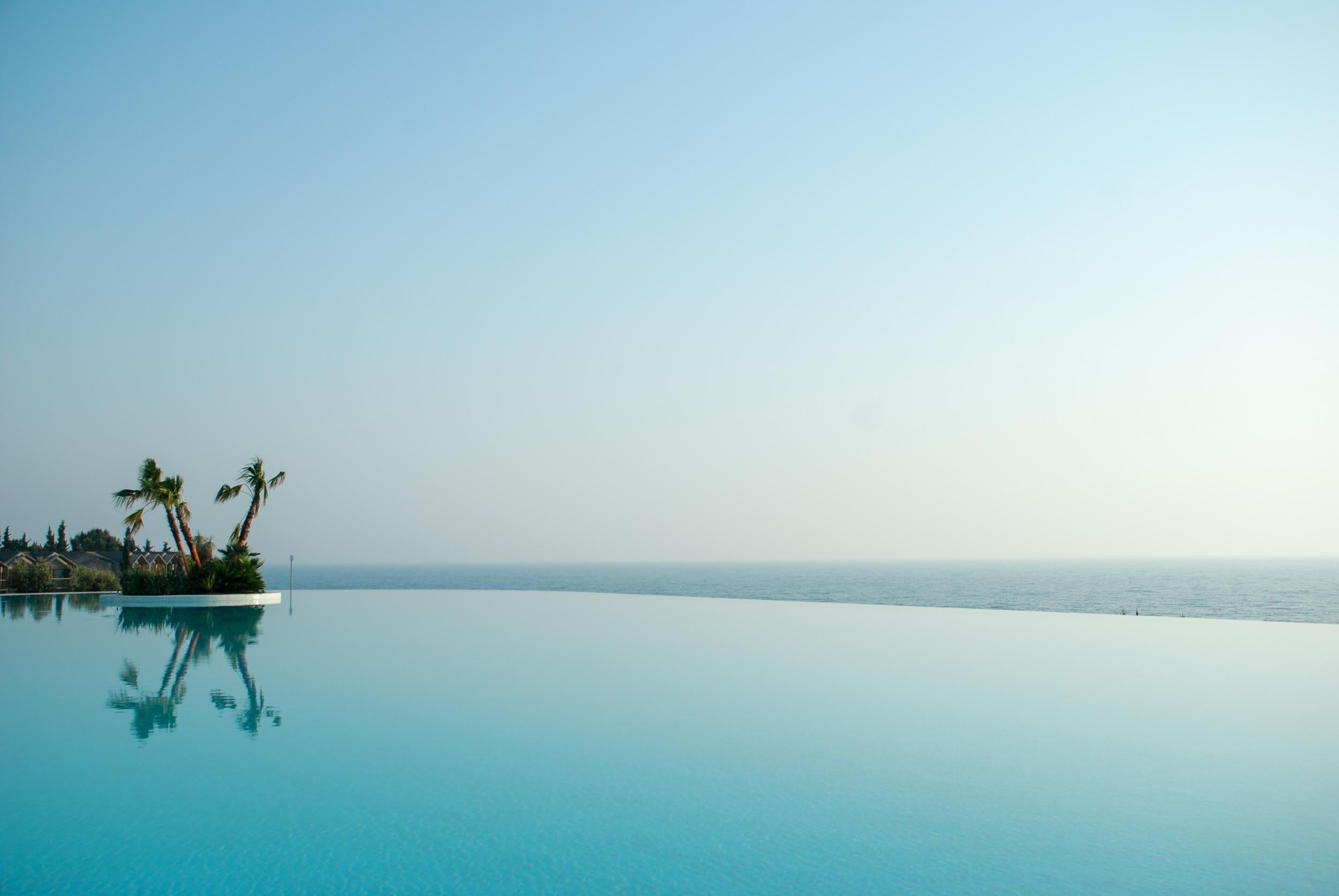 The infinity pool at Izmir's Club Marvy