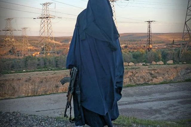A photo believed to be of Tooba Gondal, which was posted on her Twitter account under the name Umm Muthanna al-Britannia