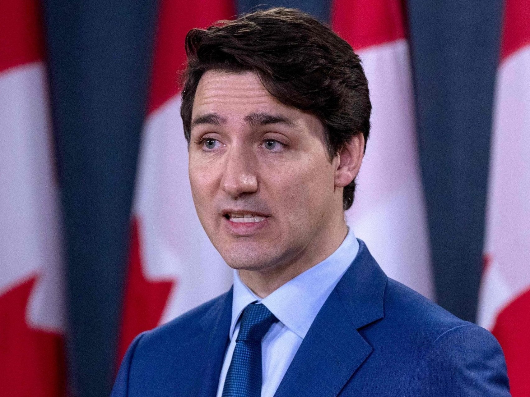 Justin Trudeau kicked out two former ministers whose accusations of political meddling have jeopardised his re-election bid.