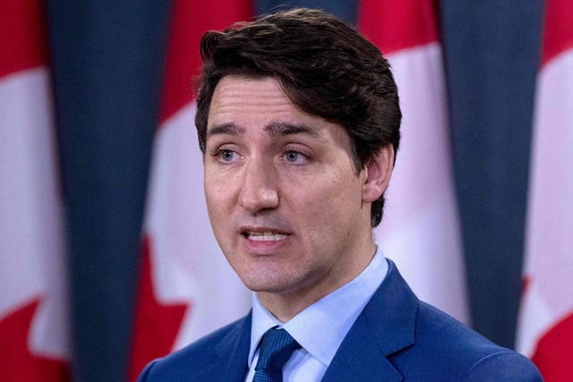Justin Trudeau kicked out two former ministers whose accusations of political meddling have jeopardised his re-election bid.