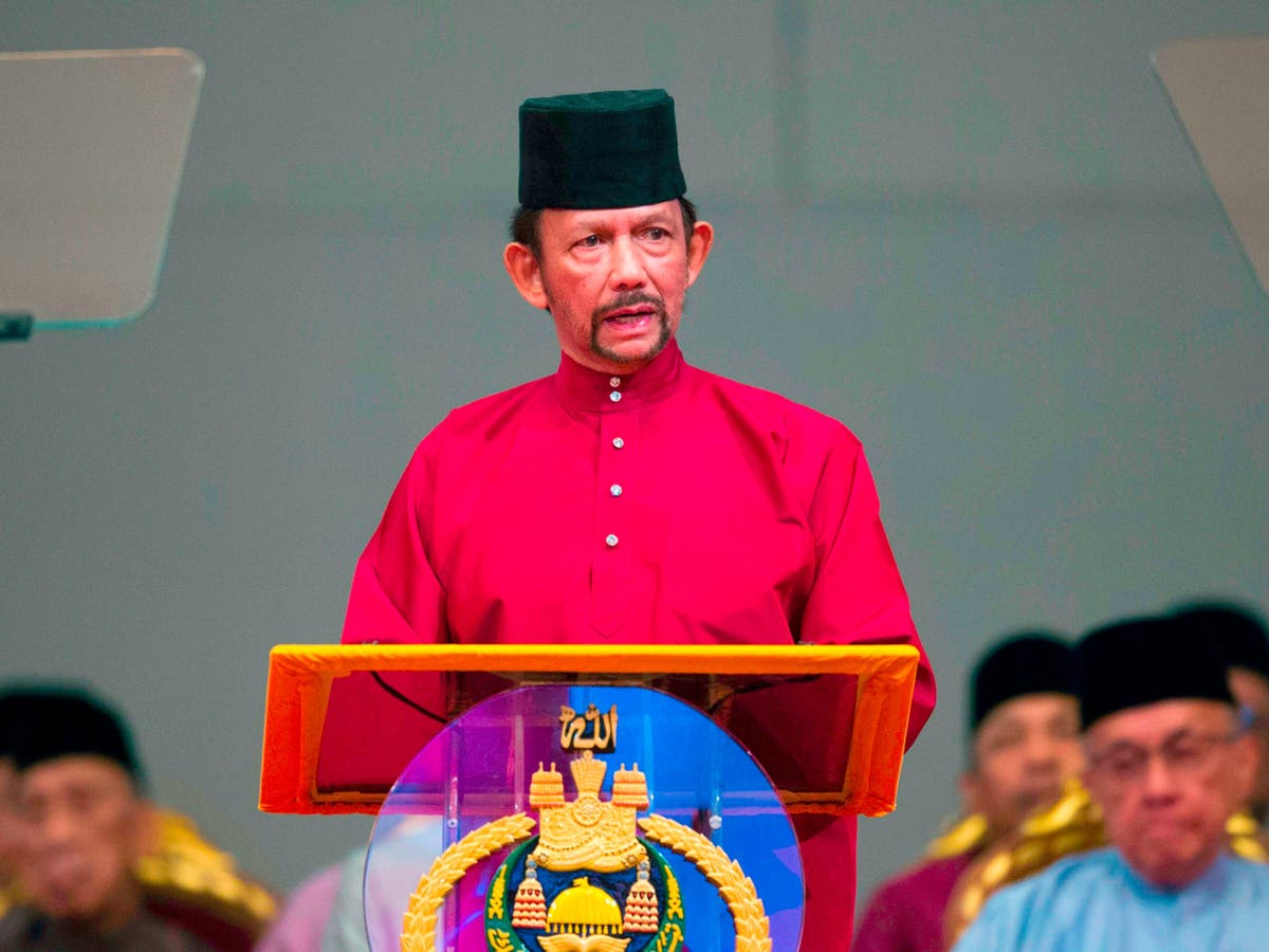Brunei Should Be Suspended From Commonwealth Over New Law Punishing Gay Sex With Stoning To