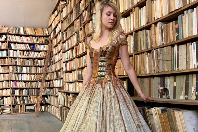 Designer makes ball gowns using everyday objects (SWNS)