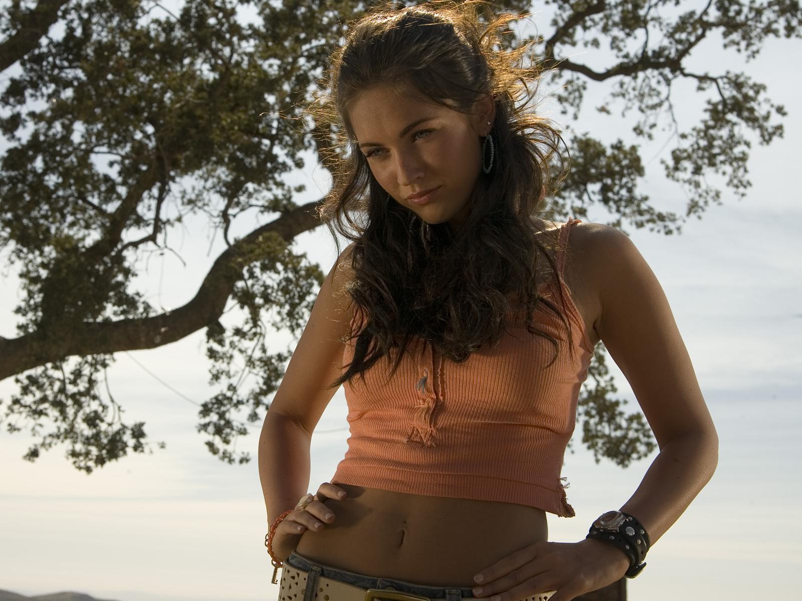 Lucy In The Sky Review Astronaut Drama Leaves Natalie Portman