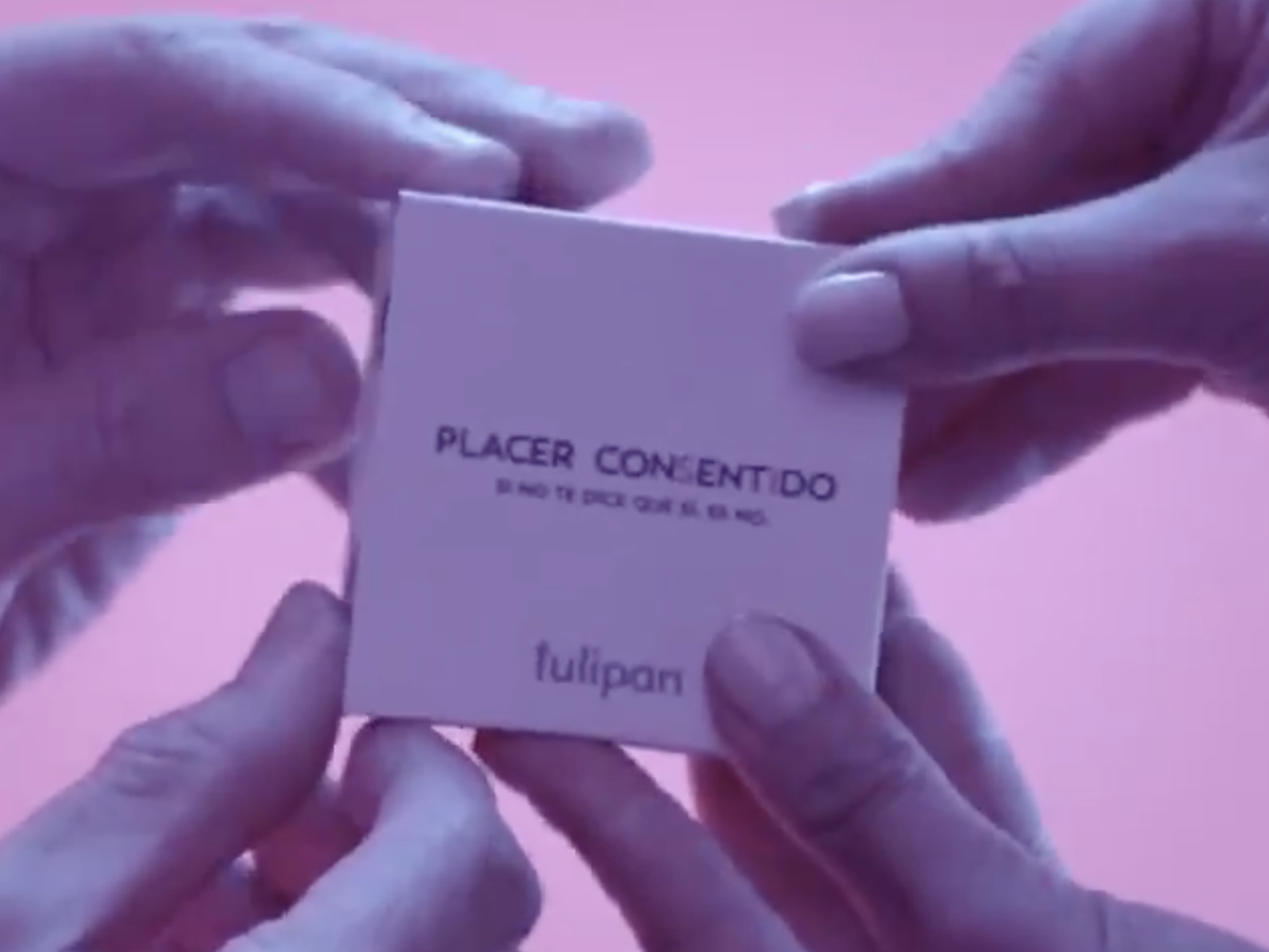 Argentenian company Tulipán has designed a condom packet that requires two people to open it (Twitter: Tulipan)