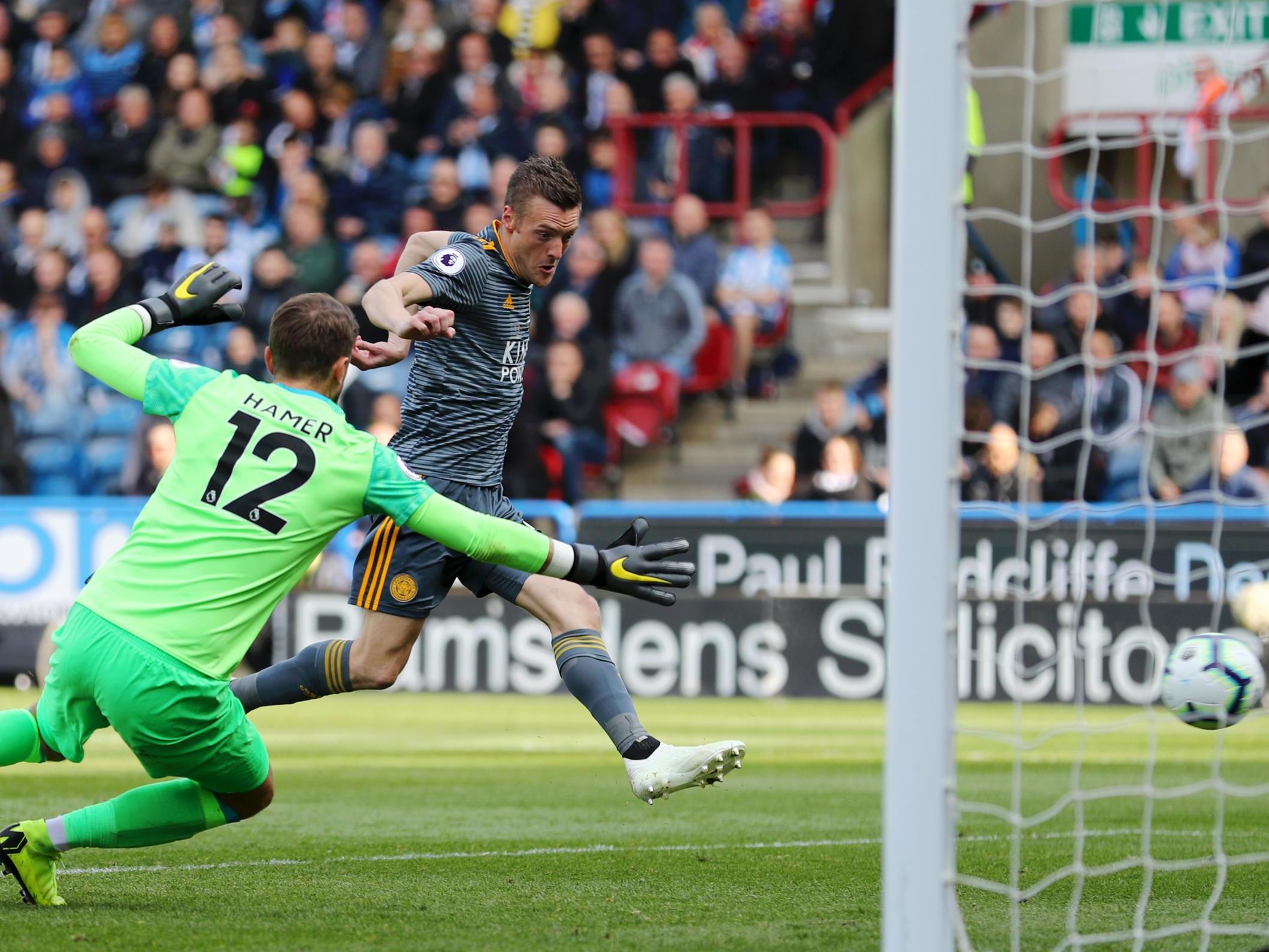 Jamie Vardy scores Leicester's second goal of the afternoon