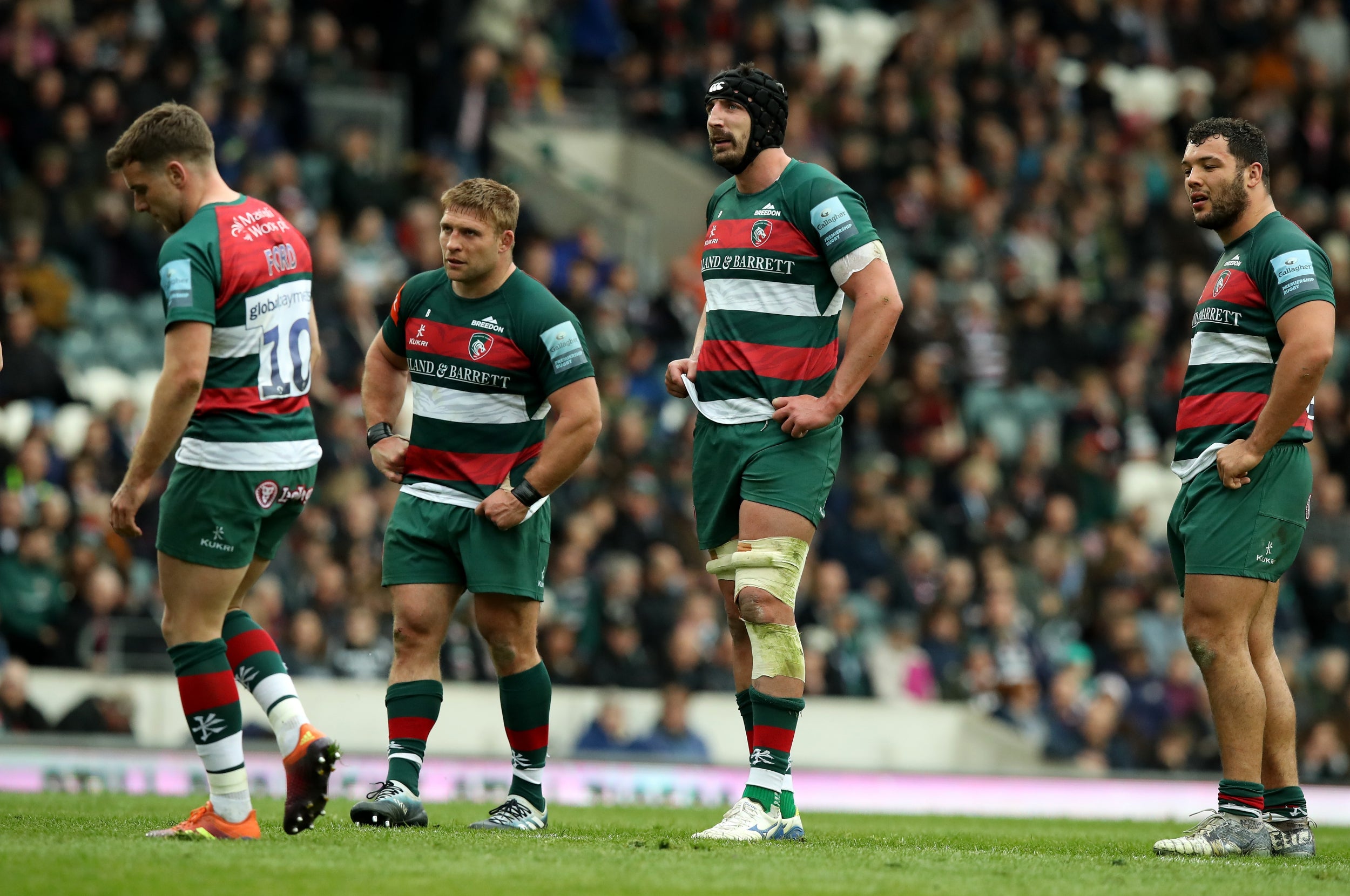 Leicester’s players cut dejected figures at full-time against Exeter (Getty)