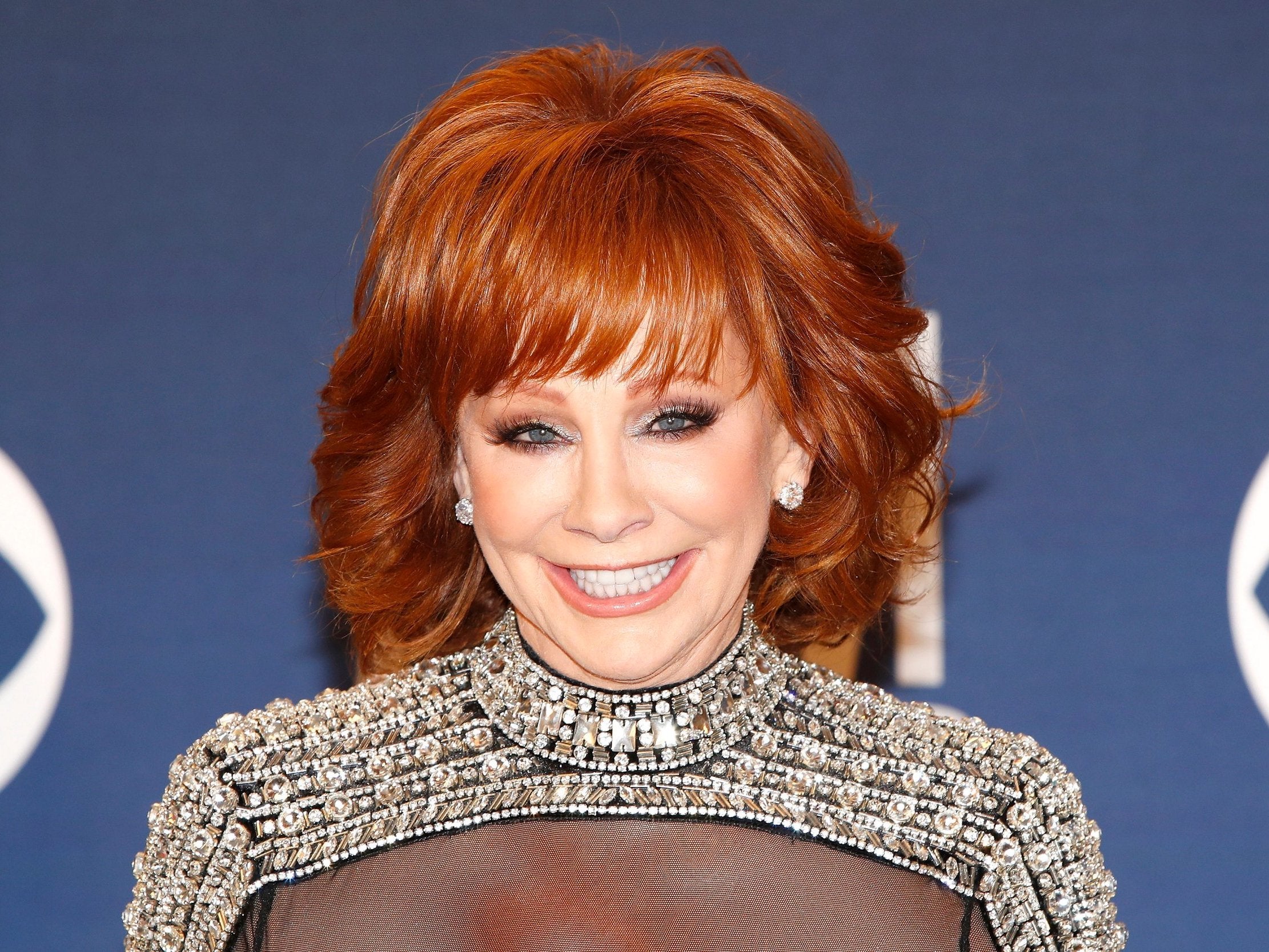 Reba McEntire has denied claims made by a poster that she will be attending and performing at a fundraiser for Republican governor Kristi Noem.