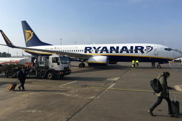 Ground stop: Ryanair Boeing 737 at Schoenefeld airport in Berlin