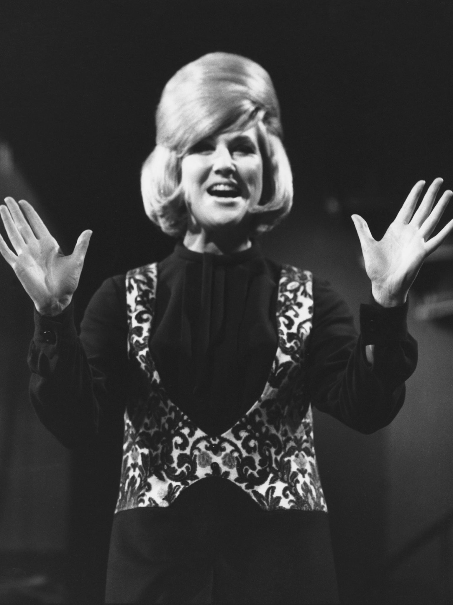 Performing on ‘Ready Steady Go!’ in 1964