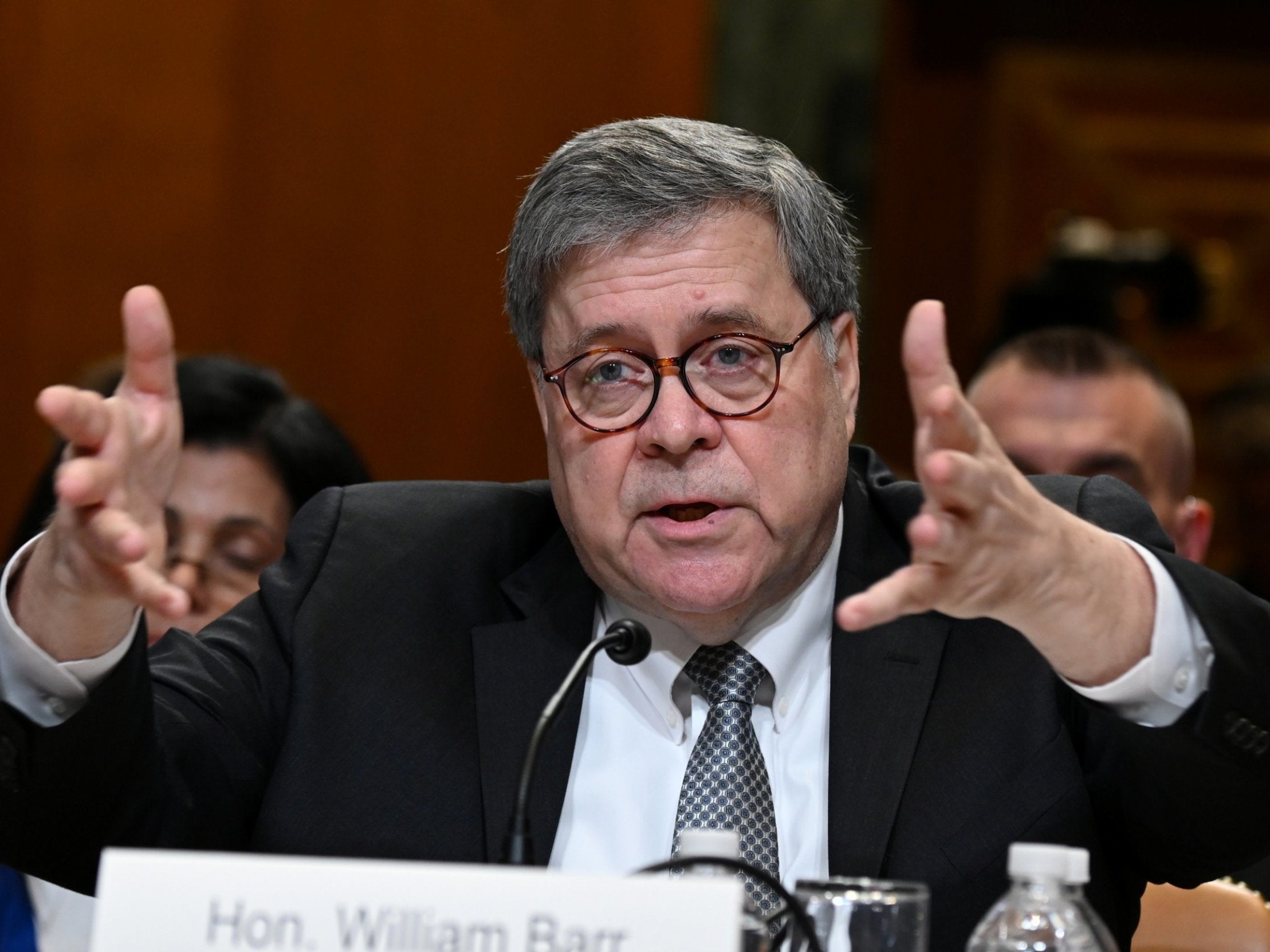 US intelligence agencies 'spied' on Trump 2016 campaign, says William Barr