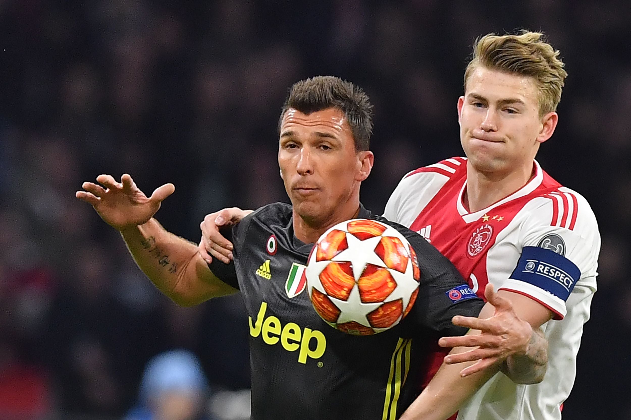 https://static.independent.co.uk/s3fs-public/thumbnails/image/2019/04/10/21/Ajax-vs-Juventus-19.jpg