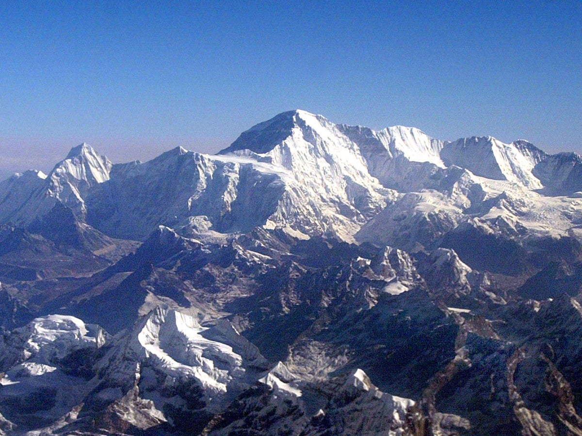 Mount Everest may have shrunk after earthquake, Nepal's government believes, The Independent
