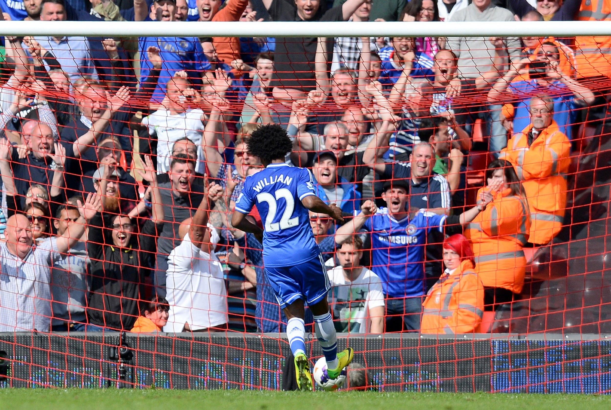 Willian scored the second (AFP/Getty Images)