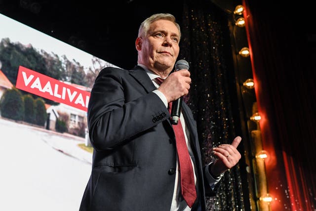 Antti Rinne celebrates in Helsinki after results are announced